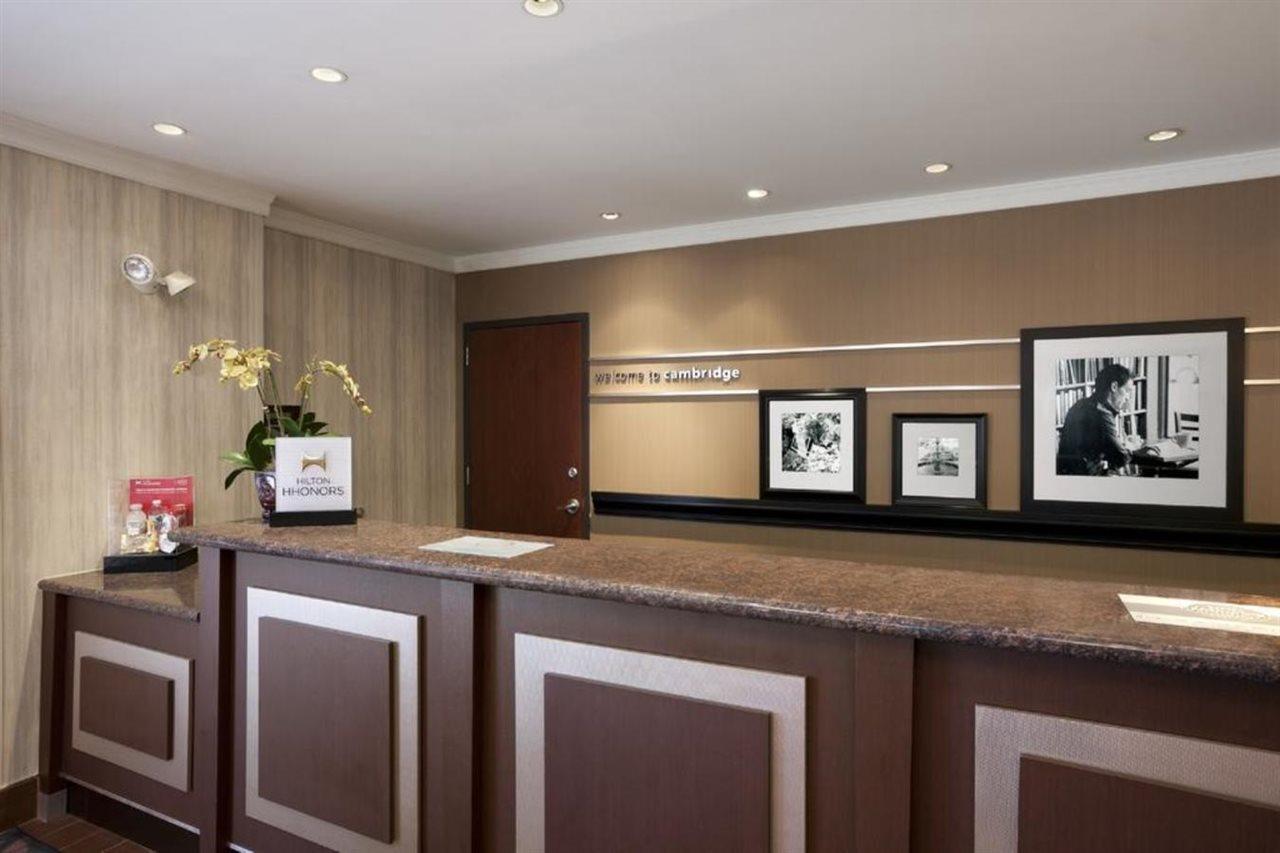 Hampton Inn Cambridge Eksteriør bilde