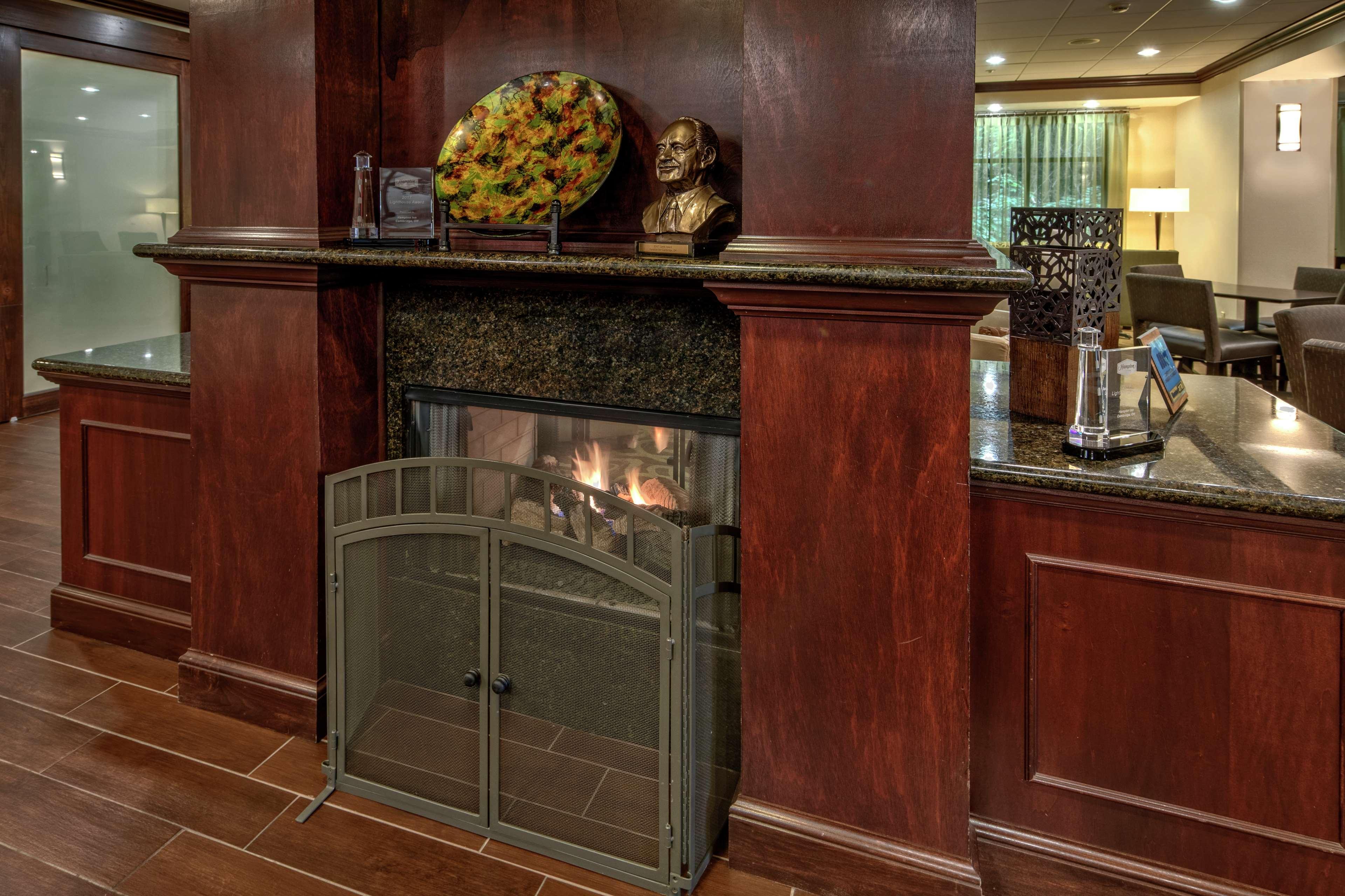 Hampton Inn Cambridge Eksteriør bilde
