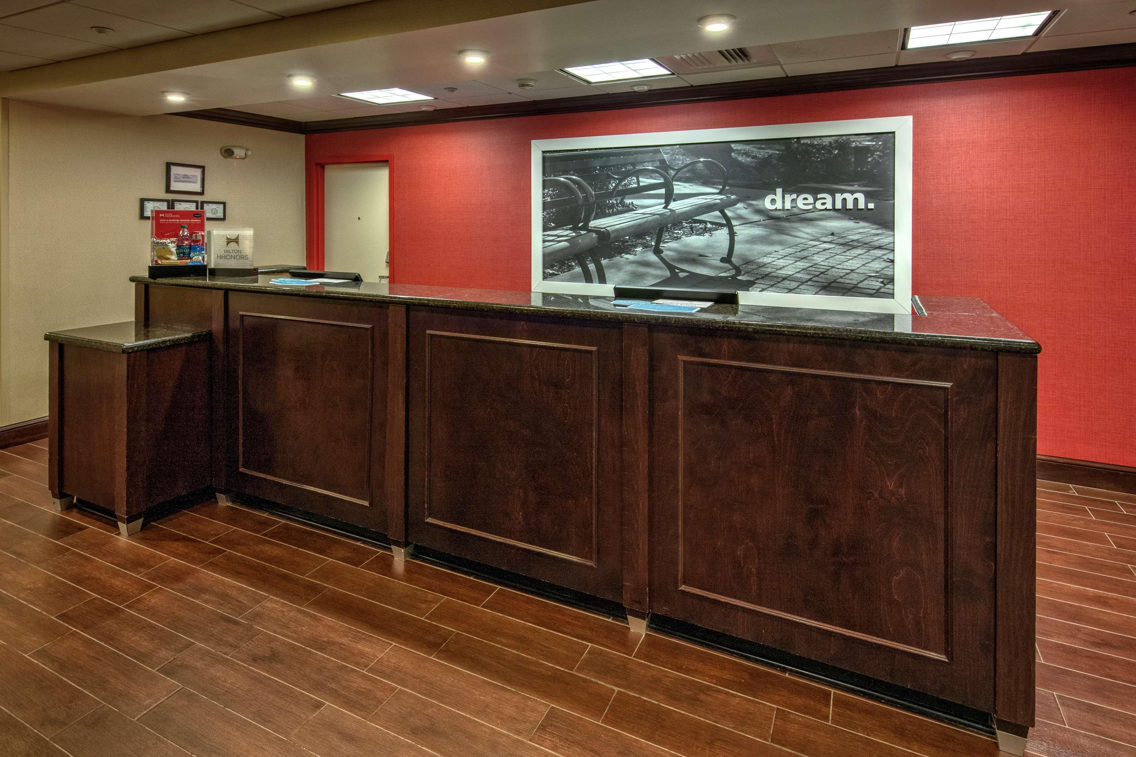 Hampton Inn Cambridge Eksteriør bilde