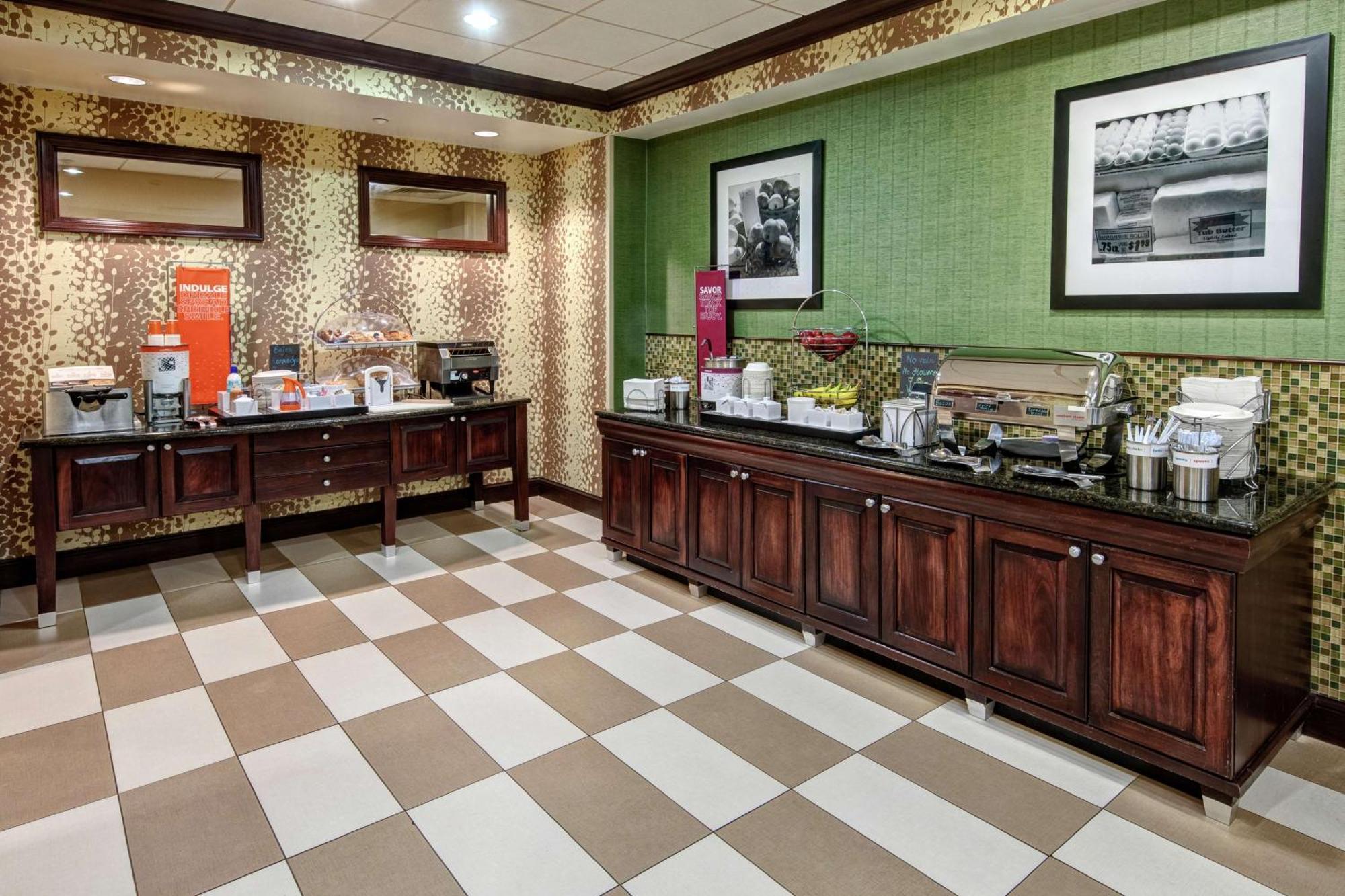 Hampton Inn Cambridge Eksteriør bilde