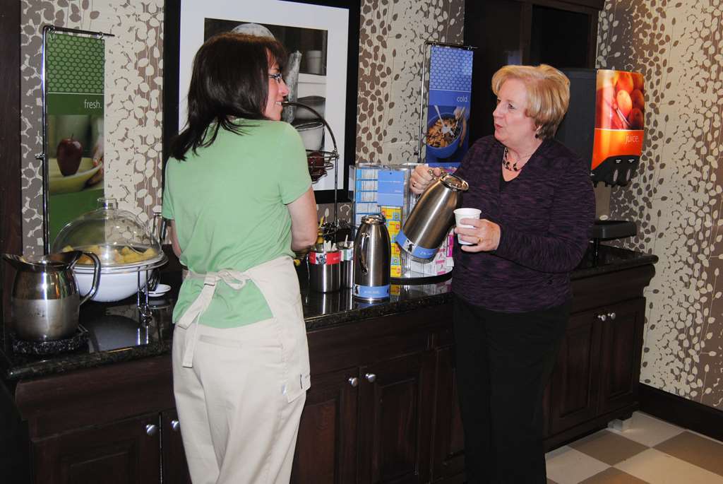 Hampton Inn Cambridge Restaurant bilde