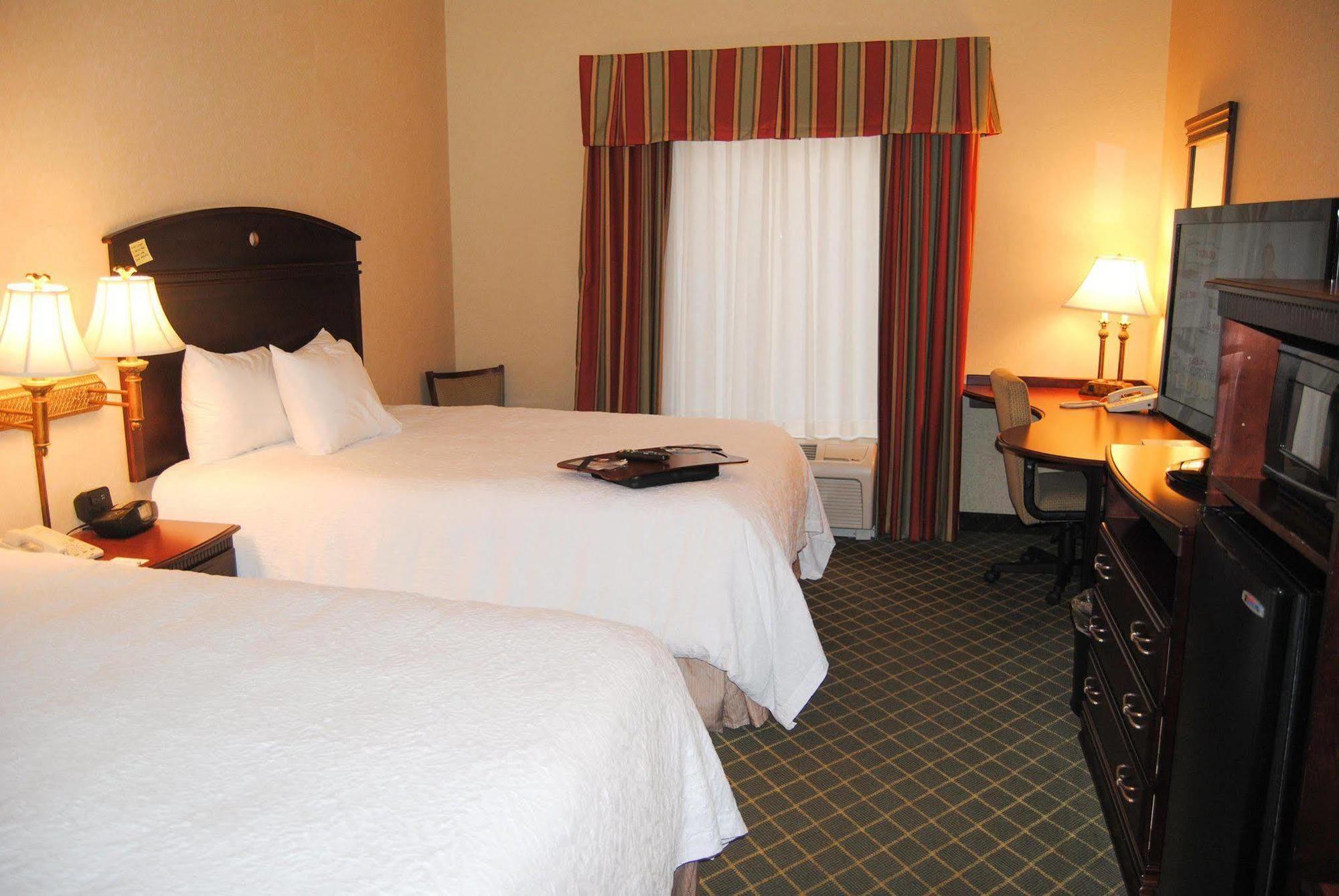 Hampton Inn Cambridge Eksteriør bilde